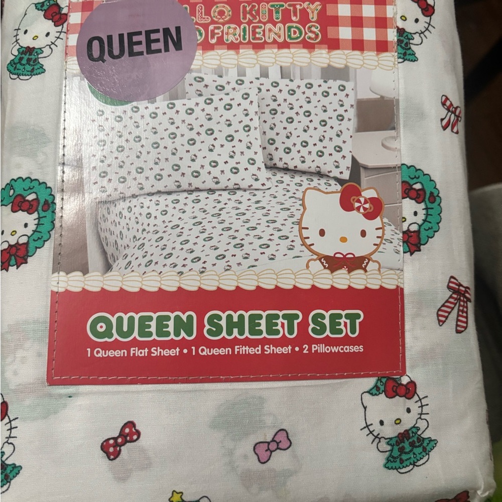 Hello Kitty Queen Sheet Set - White and Green